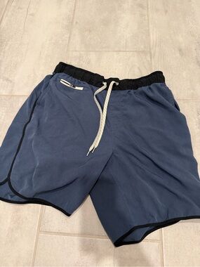 Vuori banks shorts unlined 7 inch inseam